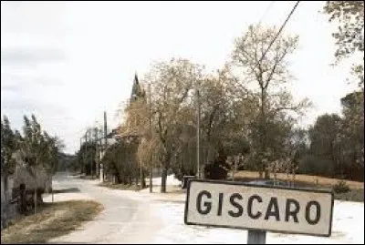 Nous descendons en Midi-Pyrénées, à Giscaro. Petit village de 88 habitants, en Gascogne et dans l'arrondissement d'Auch, il se trouve dans le département ...