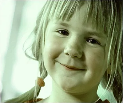 Pour quelle marque cette petite fille fait-elle la publicité par le slogan "Elle est pas belle la vie ?" ?