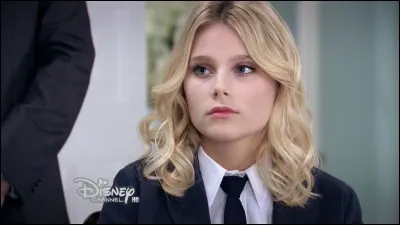 De qui Ambre est-elle jalouse ?