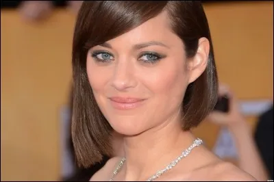 Marion Cotillard est :