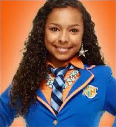 Dans la saison 2, elle cherche de nouvelles amies et change de style, lequel ?