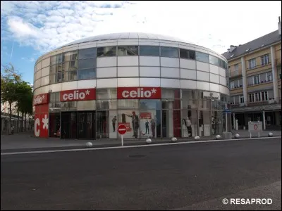 Qu'y avait-il avant le "Centre République"?