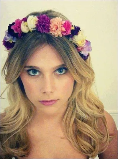 Qui est l'actrice qui joue le rôle d'Ámbar ?