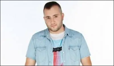 Comment s'appelle ce garçon qui a quitté l'aventure au début du jeu ?