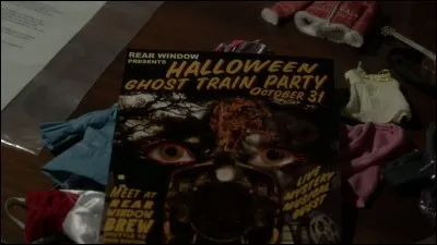 Dans le train d'Halloween, dans la saison 2, qui est enfermée dans une boîte ?