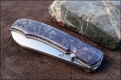 Comment s'appelle ce petit couteau pliable ?