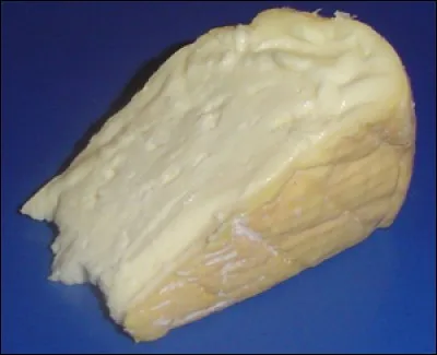Ce fromage français au lait de vache est produit dans l'est de la France, (Alsace, Lorraine, Franche-Comté) ; il s'agit du...