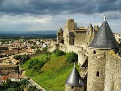 Je pars en vacances à _____.