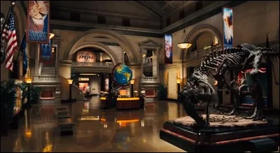 Qui tient le rôle principal dans la comédie américaine "La Nuit au musée" (2006) ?