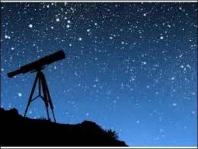 Lors de quel mois la manifestation astronomique La Nuit des étoiles est-elle généralement organisée ?