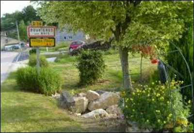 Village de l'arrondissement d'&Eacute;pinal, sur le Plateau Lorrain, Bouxi&egrave;res-aux-Bois se situe dans le d&eacute;partement ...