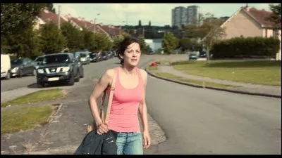 Dans "Deux jours une nuit", réalisé en 2014, Marion Cotillard tient le rôle d'une jeune femme menacée dans son emploi . Qui a réalisé le film ?