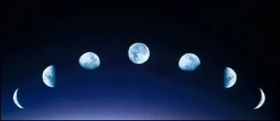 La Lune est toujours visible la nuit.