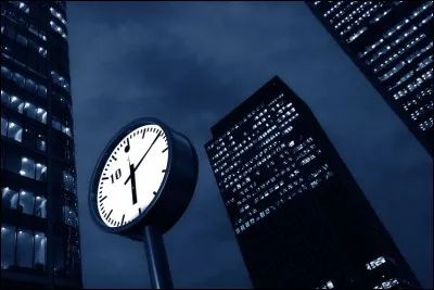 Qui est l'auteur de "La nuit des temps" ?