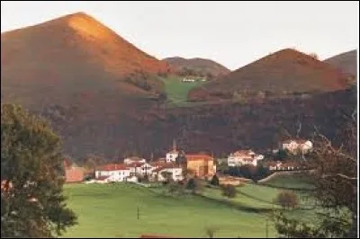Je vous emmène dans le Pays Basque, à Bidarray. Nous serons en Aquitaine, dans le département ...