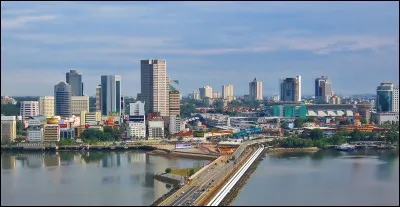Johor Bahru est une ville de...