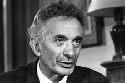 Lequel de ces &eacute;crivains fran&ccedil;ais est l'auteur du roman de science-fiction " La nuit des temps" publi&eacute; en 1968 ?