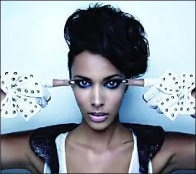 Quel est le premier album de Shy'm ?