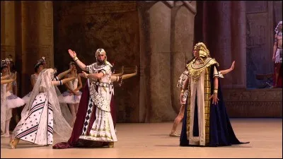 Quel pharaon donne sa fille au roi Salomon pour épouse ?