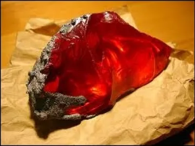 Que fait la Pierre philosophale ?