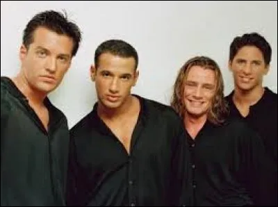 Quel boys band français a chanté "Baïla" en 1996 ?