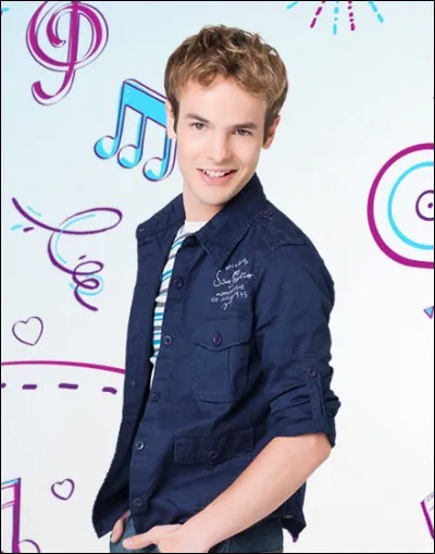 Comment s'appelle le cousin de la pire ennemie de Violetta ?