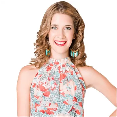 Comment s'appelle la tante de Violetta ?