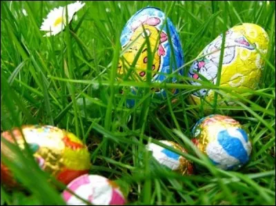 Quand les enfants cherchent-ils des ufs en chocolat dans les jardins ?