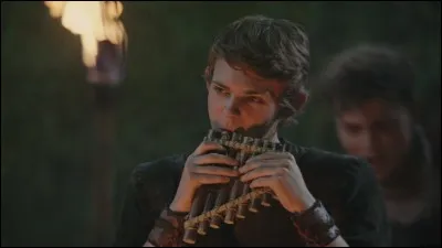 Pour pouvoir être tout puissant, Peter Pan décide de sacrifier l'un de ses descendants, lequel ?