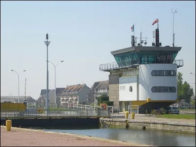 Dans quel département peut-on voir Ouistreham ?