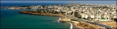 Quelle est la capitale du Sénégal ? Petit indice, son nom ressemble au bateau des Vikings.