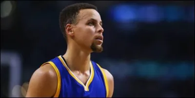 Dans quelle &eacute;quipe joue Stephen Curry ?