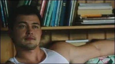 Qui l'a fait sortir ?