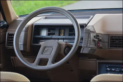 Avec quelle motorisation il est impossible d'avoir une direction assistée?