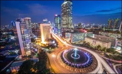 Je suis l'Indonésie, "écarta" vous parce que ... arrive.