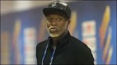 Que fait cette personne connue ? (Cissé)