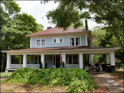 Tu arrives dans une maison, commence à la piller, et là tu croises une famille, que fais-tu ?