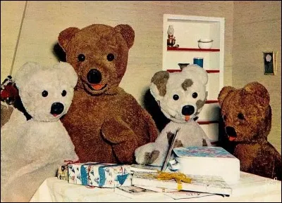 L'ours avait trois neveux, comment se nommaient-ils ?