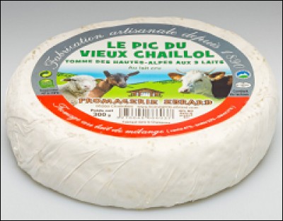 Quel lait n'entre pas dans la composition de ce fromage des Hautes-Alpes ?