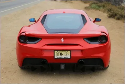 Quelle marque de voitures a un cheval comme sur cette image ?