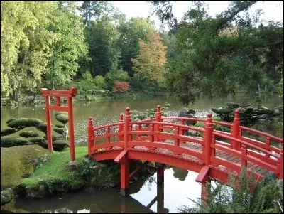 Quel est le style des jardins que l'on peut voir à Maulevrier, en Maine-et-Loire ?