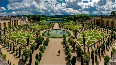 Quel est le style de jardin que l'on trouve au Château de Versailles ?
