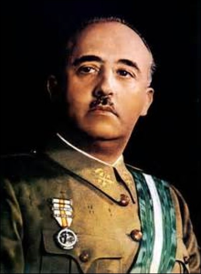 Dictateur de l'Espagne de 1939 à 1975, comment se nomme-t-il ?