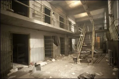 Les noms des deux prisonniers sont...