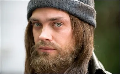 Le nom du chef de Jesus est...