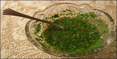 Que ne contient pas la sauce ravigote ?