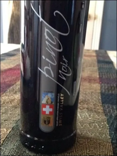 Si je vous dis : « Vin rouge du Valais », vous répondez :