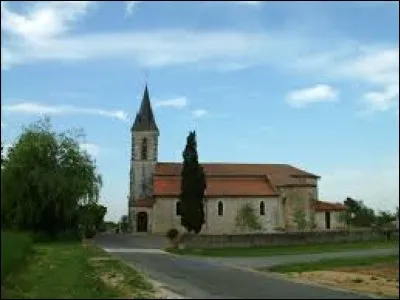 Village aquitain des Petites Landes, en pays de Marsan, Pouydesseaux se situe dans le département ...