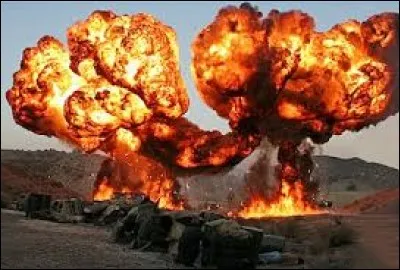 "N" comme "napalm". A base de quelle substance est élaborée cette matière ultra incendiaire, employée principalement dans le domaine militaire ?