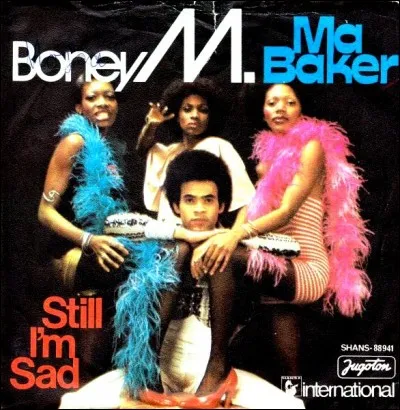 Une petite fille chante dans "Ma Backer" !